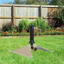 Professional garden lawn sprinkler with metal base